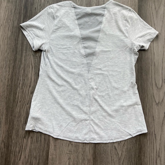 Old Navy Workout Top - Picture 3 of 3